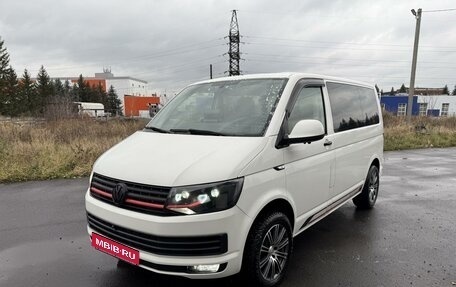 Volkswagen Caravelle T6 рестайлинг, 2015 год, 3 299 000 рублей, 3 фотография