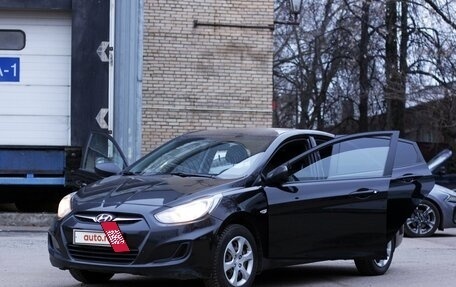 Hyundai Solaris II рестайлинг, 2011 год, 760 000 рублей, 12 фотография