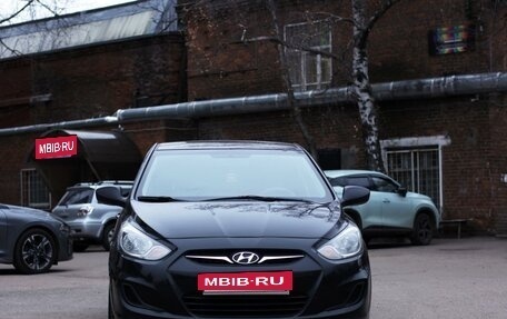 Hyundai Solaris II рестайлинг, 2011 год, 760 000 рублей, 5 фотография