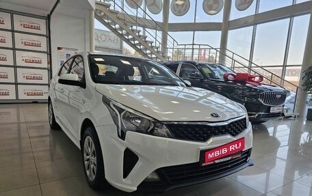 KIA Rio IV, 2020 год, 1 679 000 рублей, 4 фотография