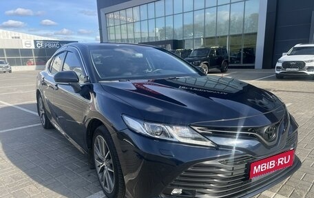 Toyota Camry, 2018 год, 2 970 000 рублей, 1 фотография