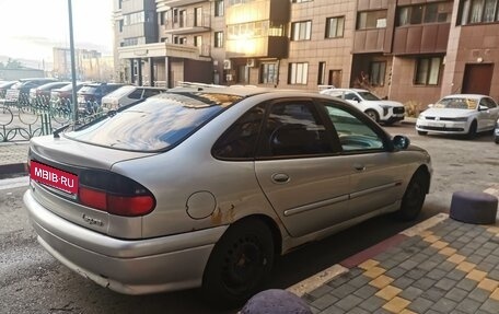 Renault Laguna II, 1994 год, 130 000 рублей, 13 фотография