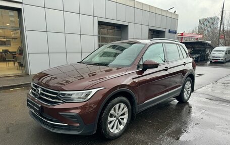 Volkswagen Tiguan II, 2020 год, 2 620 000 рублей, 1 фотография