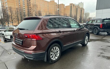 Volkswagen Tiguan II, 2020 год, 2 620 000 рублей, 4 фотография