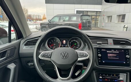 Volkswagen Tiguan II, 2020 год, 2 620 000 рублей, 17 фотография