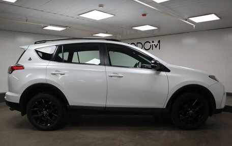 Toyota RAV4, 2019 год, 2 997 000 рублей, 6 фотография