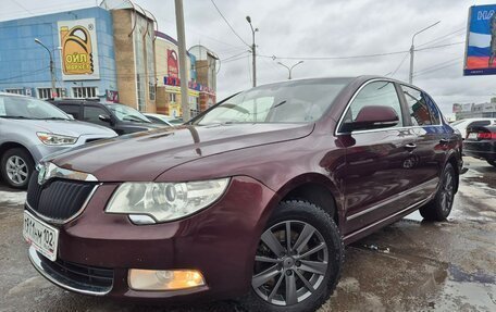 Skoda Superb III рестайлинг, 2011 год, 999 000 рублей, 9 фотография