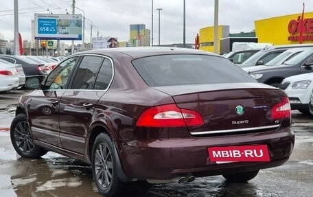 Skoda Superb III рестайлинг, 2011 год, 999 000 рублей, 5 фотография