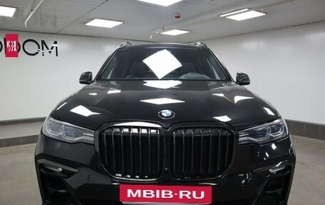 BMW X7, 2021 год, 9 900 000 рублей, 3 фотография