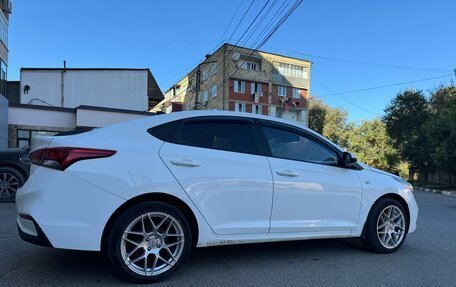 Hyundai Solaris II рестайлинг, 2019 год, 1 399 000 рублей, 6 фотография