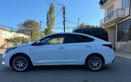 Hyundai Solaris II рестайлинг, 2019 год, 1 399 000 рублей, 5 фотография