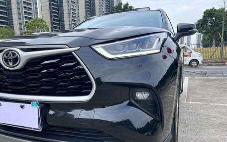 Toyota Highlander, 2022 год, 4 870 000 рублей, 9 фотография