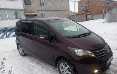 Honda Freed I, 2011 год, 1 300 000 рублей, 5 фотография