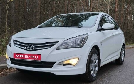 Hyundai Solaris II рестайлинг, 2015 год, 1 220 000 рублей, 20 фотография