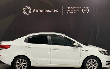 KIA Rio III рестайлинг, 2015 год, 990 000 рублей, 5 фотография