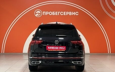 Volkswagen Tiguan II, 2022 год, 4 150 000 рублей, 5 фотография