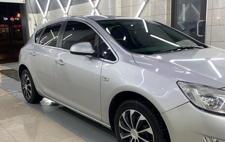 Opel Astra J, 2011 год, 740 000 рублей, 19 фотография