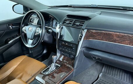 Toyota Camry, 2016 год, 2 129 000 рублей, 13 фотография