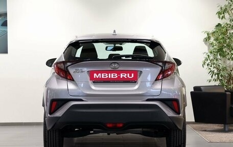 Toyota C-HR I рестайлинг, 2020 год, 2 999 000 рублей, 6 фотография