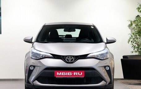 Toyota C-HR I рестайлинг, 2020 год, 2 999 000 рублей, 2 фотография