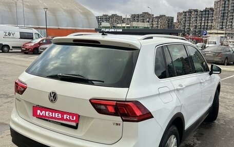 Volkswagen Tiguan II, 2017 год, 2 000 000 рублей, 3 фотография