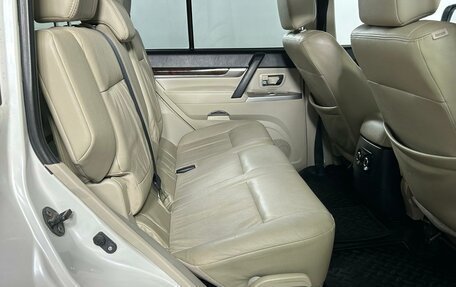 Mitsubishi Pajero IV, 2014 год, 2 699 000 рублей, 12 фотография