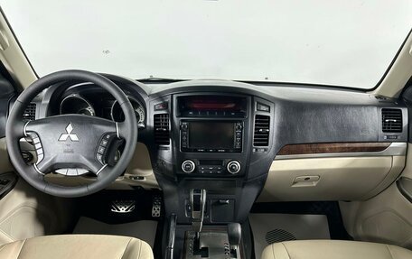 Mitsubishi Pajero IV, 2014 год, 2 699 000 рублей, 14 фотография