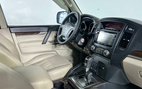 Mitsubishi Pajero IV, 2014 год, 2 699 000 рублей, 13 фотография