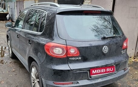 Volkswagen Tiguan I, 2011 год, 1 500 000 рублей, 2 фотография