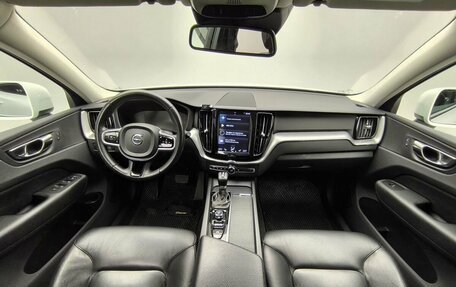 Volvo XC60 II, 2018 год, 3 677 000 рублей, 7 фотография