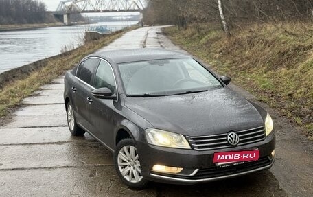 Volkswagen Passat B7, 2011 год, 1 090 000 рублей, 3 фотография