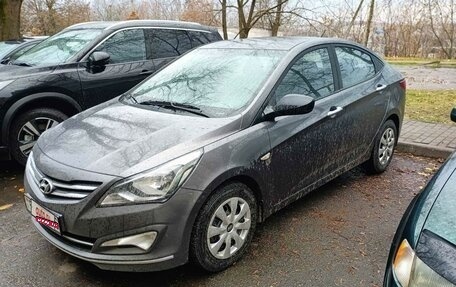 Hyundai Solaris II рестайлинг, 2014 год, 1 400 000 рублей, 2 фотография