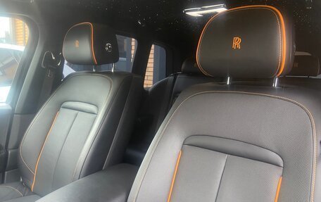 Rolls-Royce Cullinan, 2019 год, 45 000 000 рублей, 11 фотография