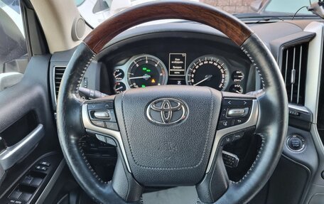 Toyota Land Cruiser 200, 2016 год, 6 700 000 рублей, 28 фотография