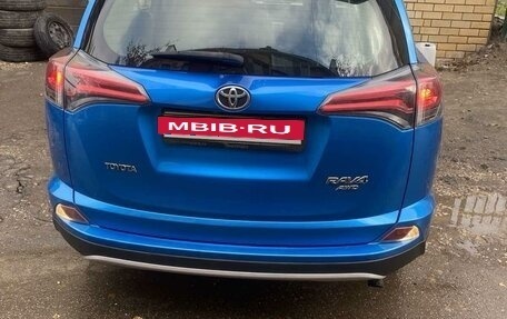 Toyota RAV4, 2016 год, 2 450 000 рублей, 4 фотография