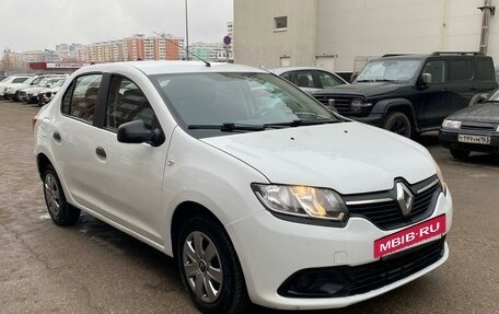 Renault Logan II, 2018 год, 640 000 рублей, 4 фотография