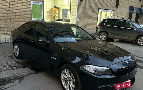 BMW 5 серия, 2014 год, 1 800 000 рублей, 3 фотография