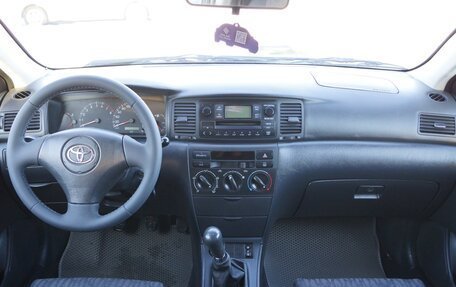 Toyota Corolla, 2003 год, 570 000 рублей, 8 фотография