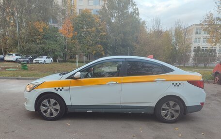 Hyundai Solaris II рестайлинг, 2016 год, 500 000 рублей, 9 фотография