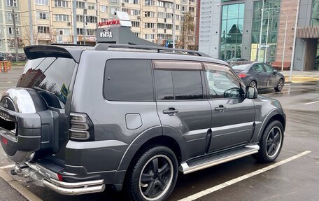 Mitsubishi Pajero IV, 2013 год, 2 700 000 рублей, 3 фотография