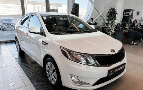 KIA Rio III рестайлинг, 2013 год, 976 000 рублей, 3 фотография