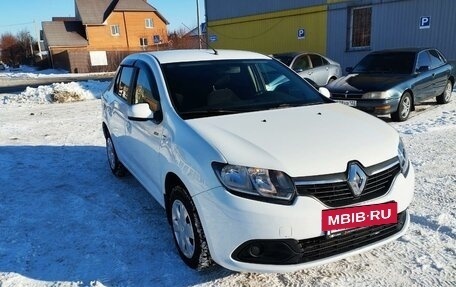 Renault Logan II, 2017 год, 870 000 рублей, 4 фотография