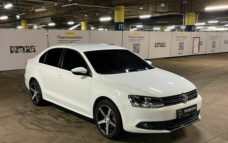 Volkswagen Jetta VI, 2012 год, 1 011 000 рублей, 3 фотография