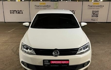 Volkswagen Jetta VI, 2012 год, 1 011 000 рублей, 2 фотография