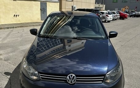 Volkswagen Polo VI (EU Market), 2011 год, 750 000 рублей, 1 фотография