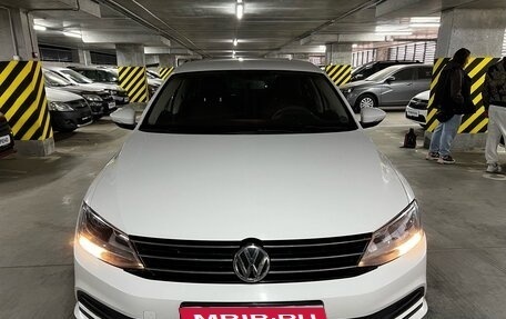 Volkswagen Jetta VI, 2015 год, 1 030 000 рублей, 1 фотография