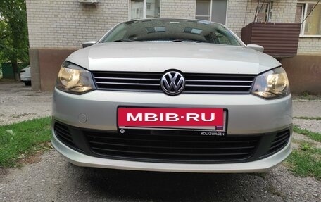 Volkswagen Polo VI (EU Market), 2012 год, 830 000 рублей, 2 фотография