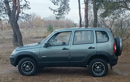 Chevrolet Niva I рестайлинг, 2012 год, 665 000 рублей, 21 фотография