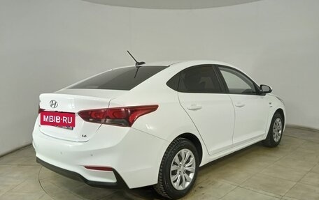 Hyundai Solaris II рестайлинг, 2019 год, 1 390 000 рублей, 5 фотография