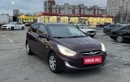 Hyundai Solaris II рестайлинг, 2013 год, 620 000 рублей, 4 фотография